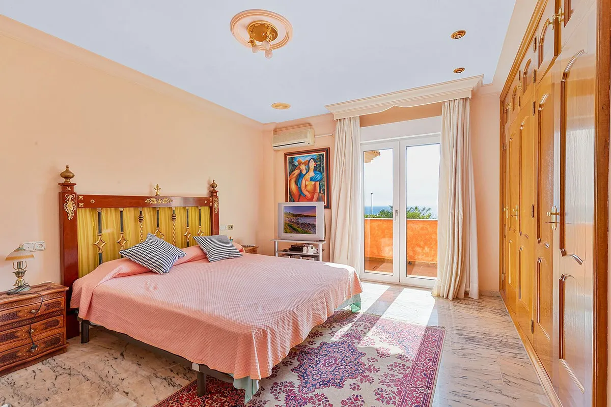 52d06443-bea6-47e9-9fe1-92837f7134d8