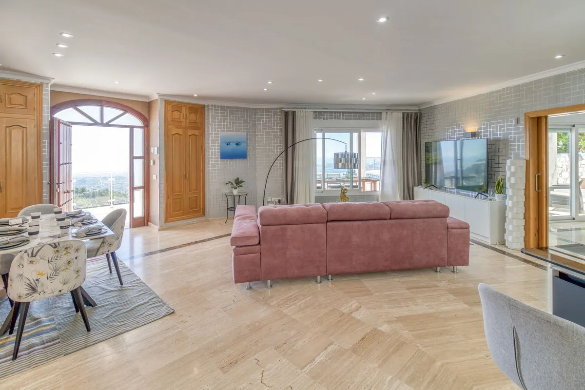 23fde8d1-2c3b-414a-8b89-57caa04ded64