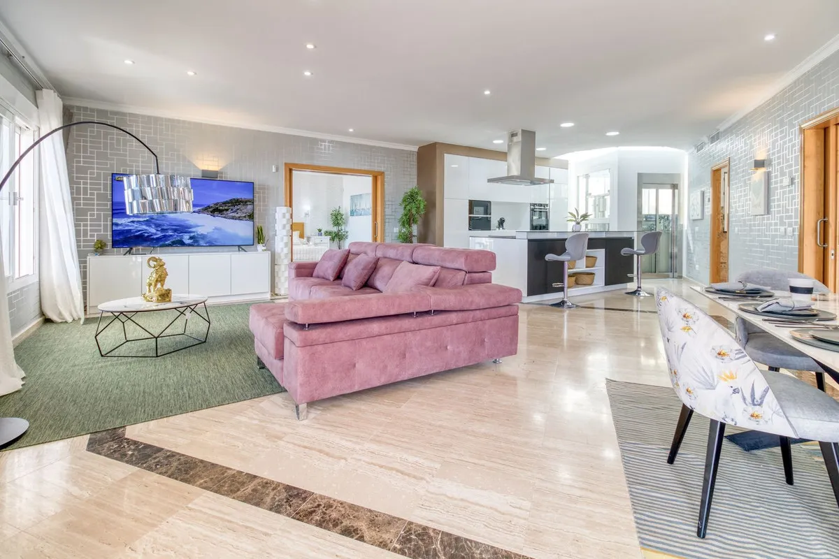 276b3ae8-2b1d-4b86-9dbe-c1a4f983aa4c