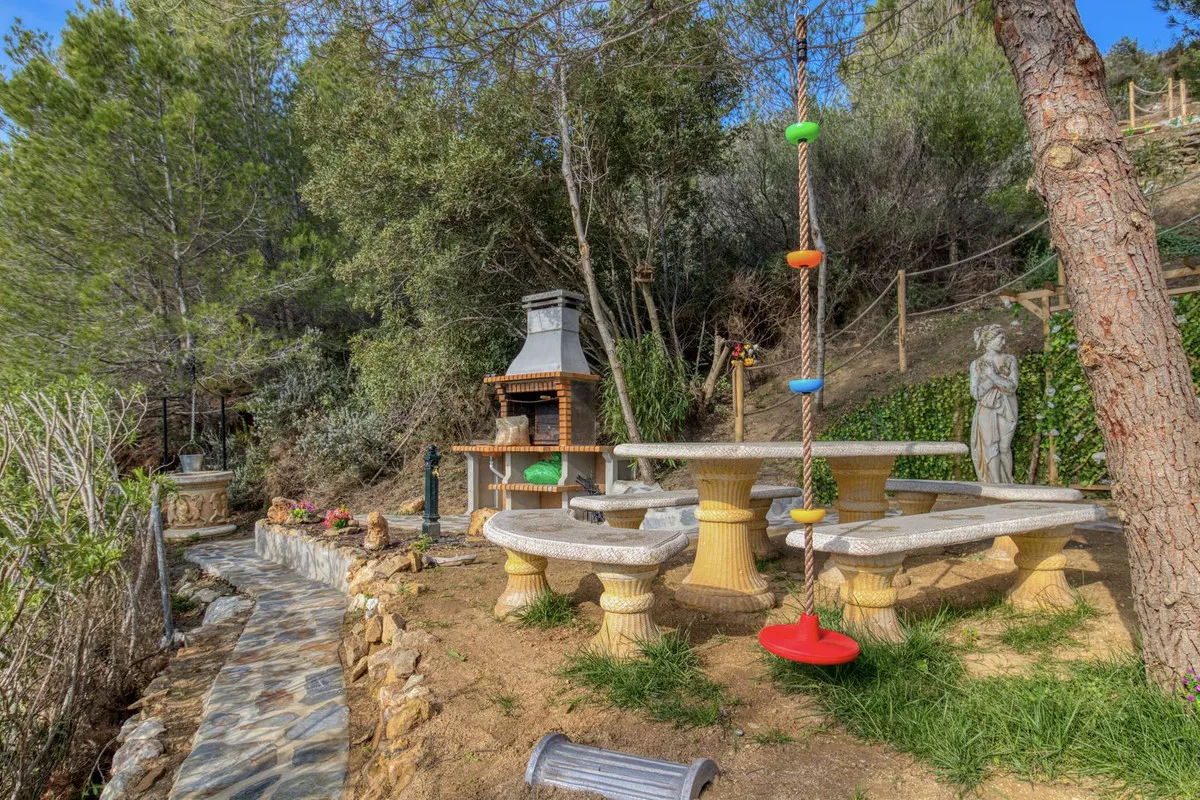 3c2a6280-a25e-4302-a5c2-60147f89bc00