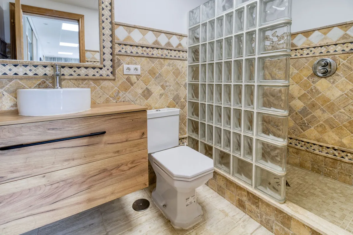 d33391ec-6d4d-4f49-ad9f-74c701774dcf