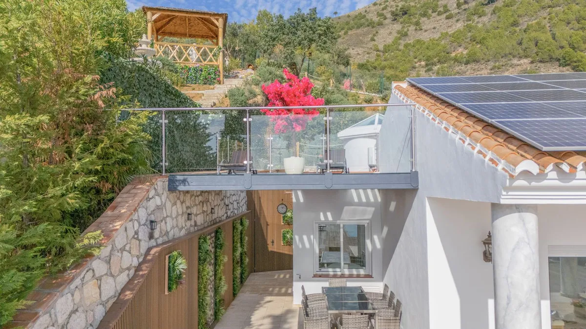 db2e87b6-5caa-4cc5-9c2b-82bbd9a97e06