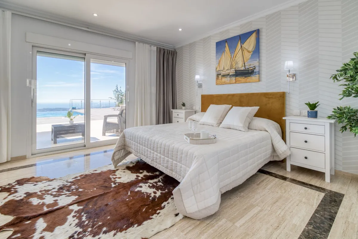 f9fb4bbc-6de3-4e66-86b2-0582120ee337