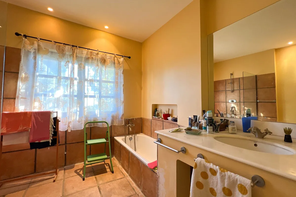 372efbdf-7998-4279-9243-ba26419a3366