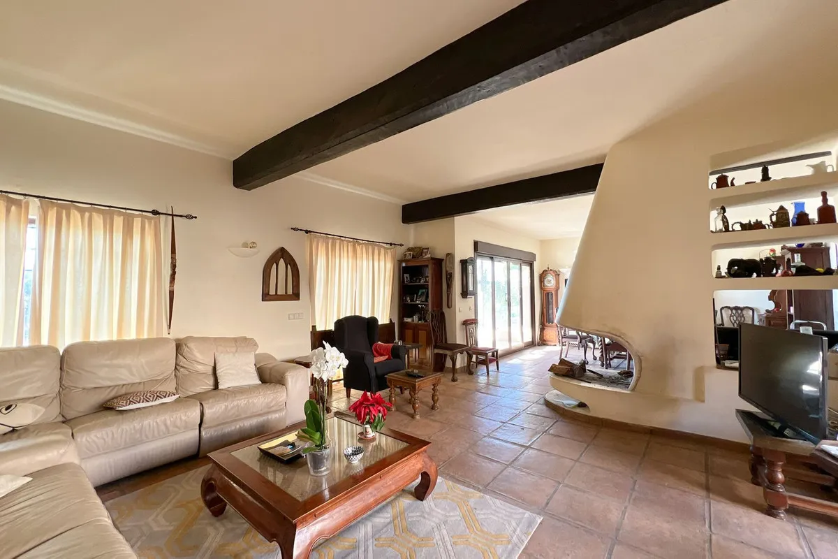 50e6ae69-70f4-4b63-942f-e17d8aef4e9c