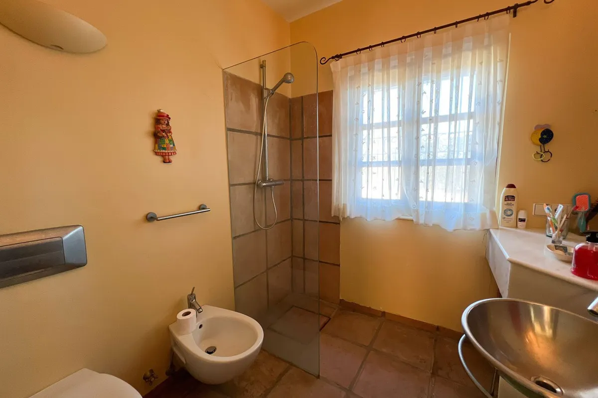 854f723e-fd73-434d-b81b-4e2f4b9b3f66