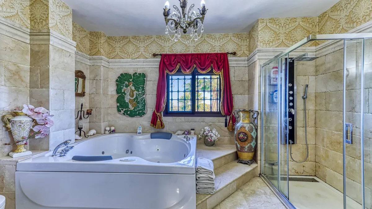 5a74c795-3917-4b96-abb3-fb002e587ce7