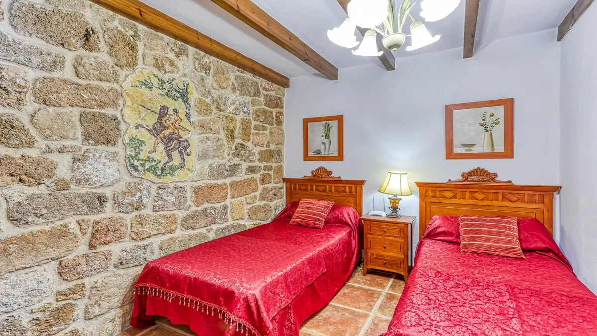 5c8b6116-459e-4e09-b6b4-f2772b92a990