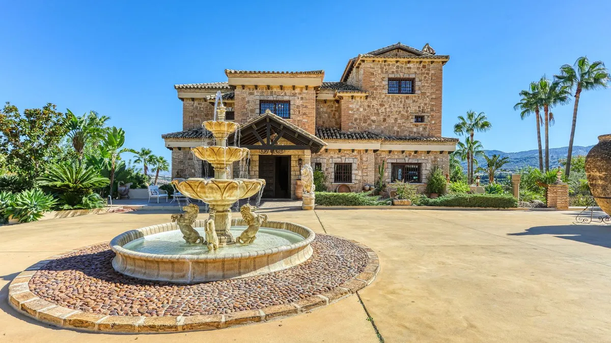 d87c02c6-0bcd-4ef3-b757-8ef136cad64e