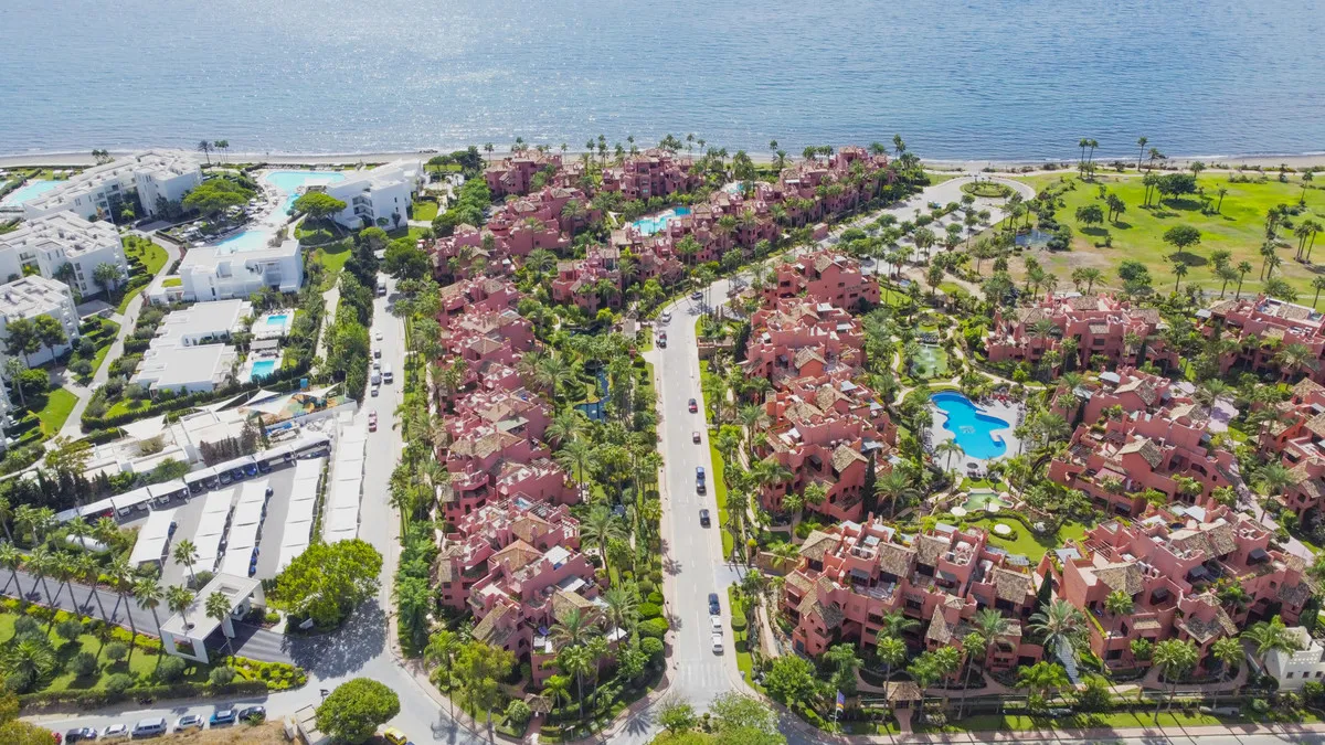 b5aa0ff9-2e25-457b-a06b-d021a687b5dc