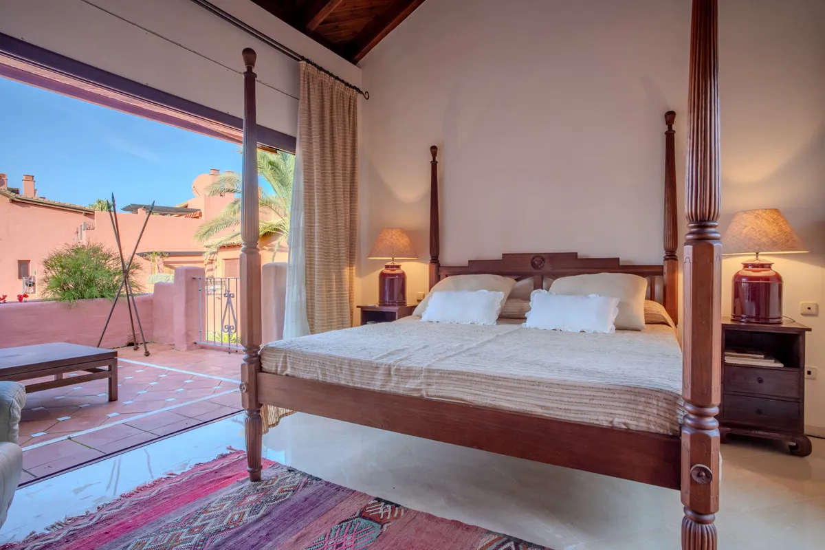 def30b90-fb4b-4ab1-bcca-fde6312a553d