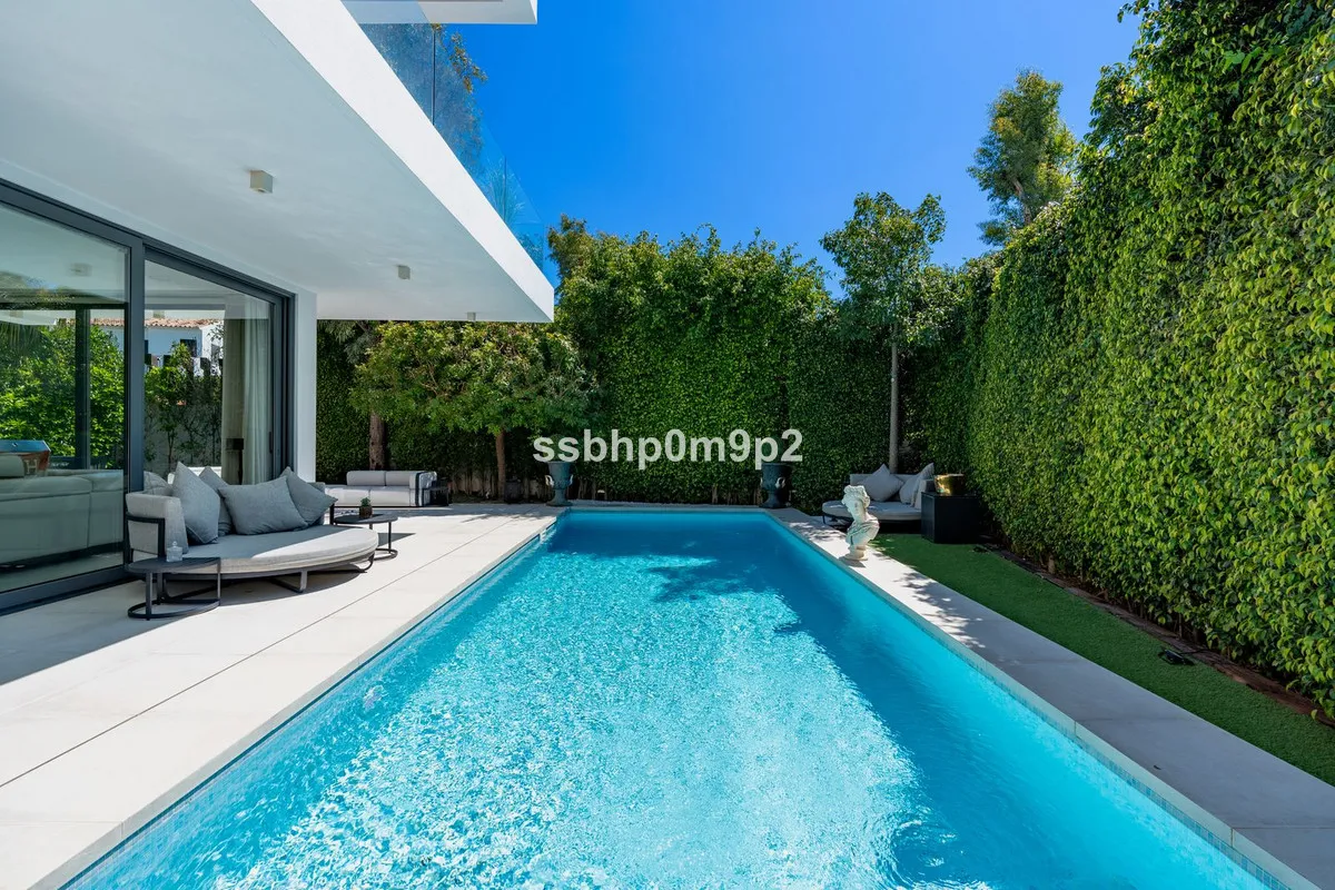 889b85f1-6ad8-4d40-8f88-edac6aee7a83