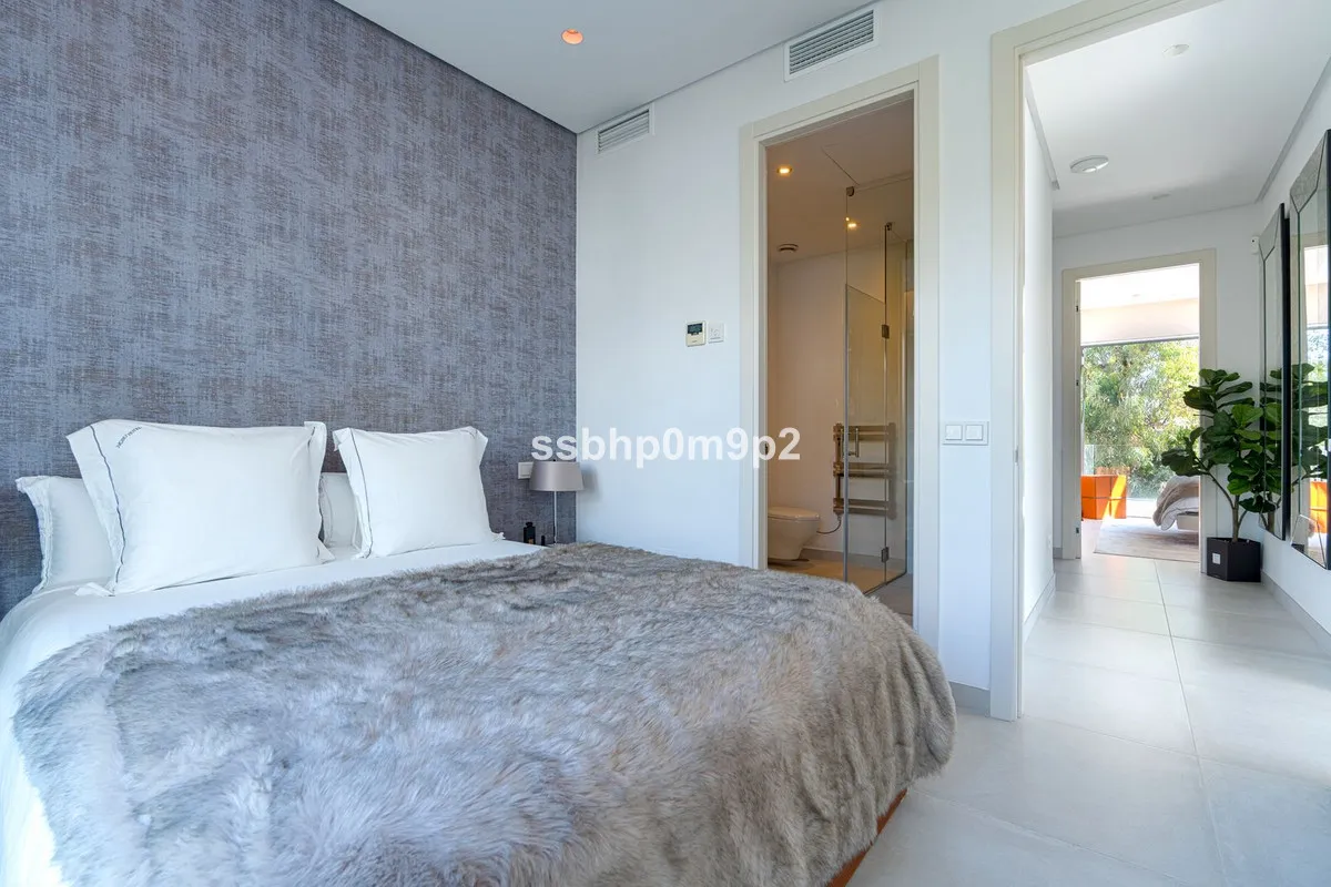 c2e4263f-7904-48c9-ae89-2610d2beeb62