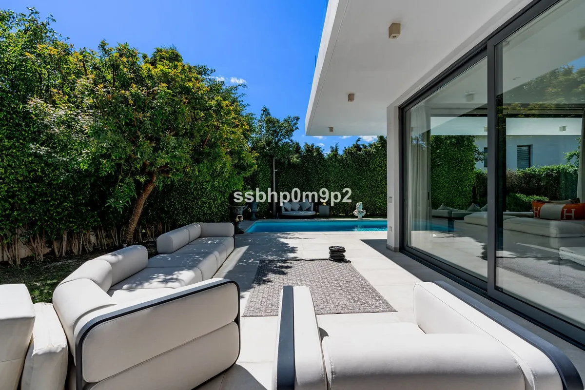 f9f03bd7-ae32-4025-b822-faaccf8afb3c