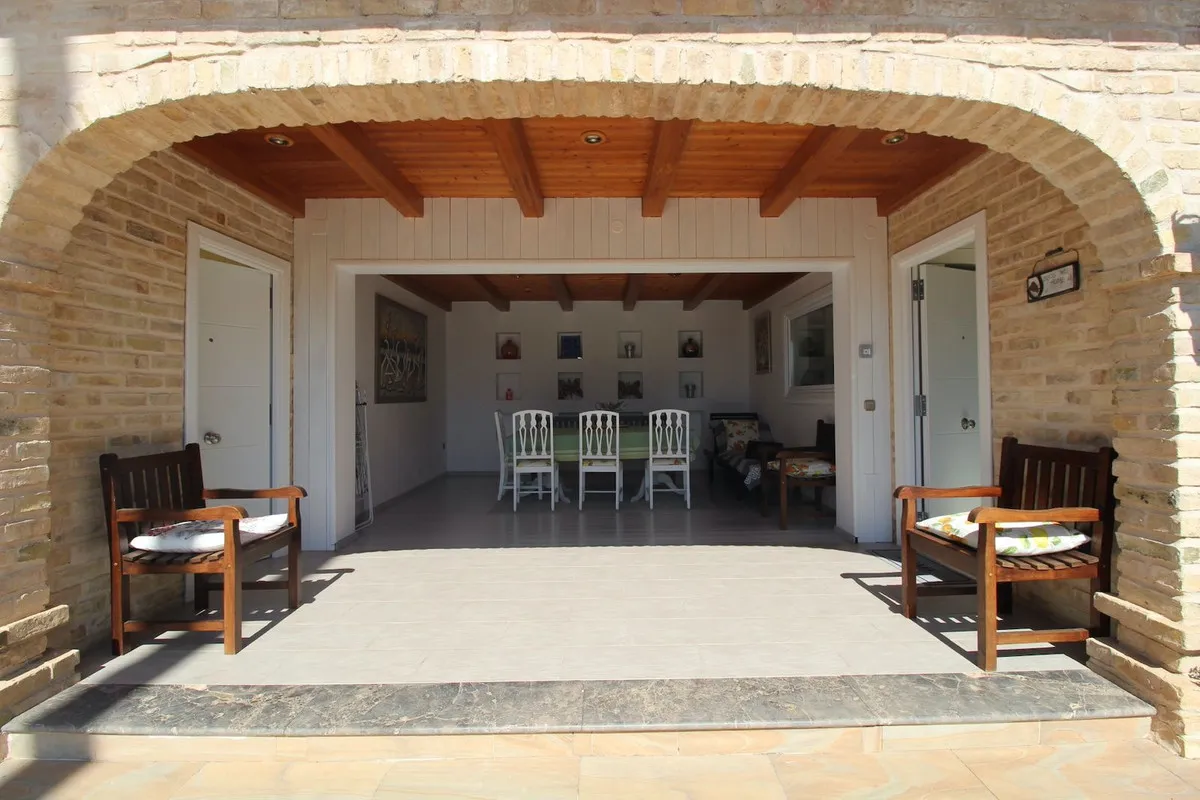 3ae550cc-5308-4d32-84a0-7c3de2b46eed