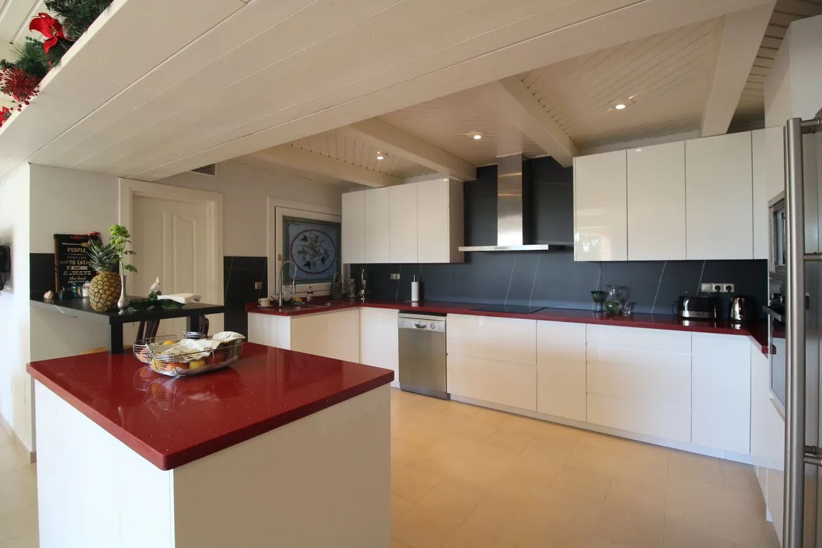 6fd7ecc1-022d-4f97-8359-2f6efa78ac68