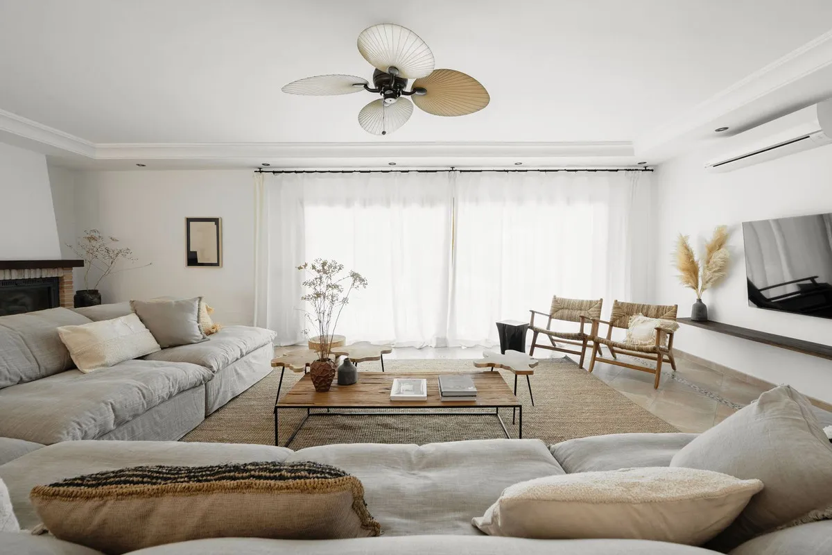 64739498-3e1d-4dfd-986e-d4dfadcb3587