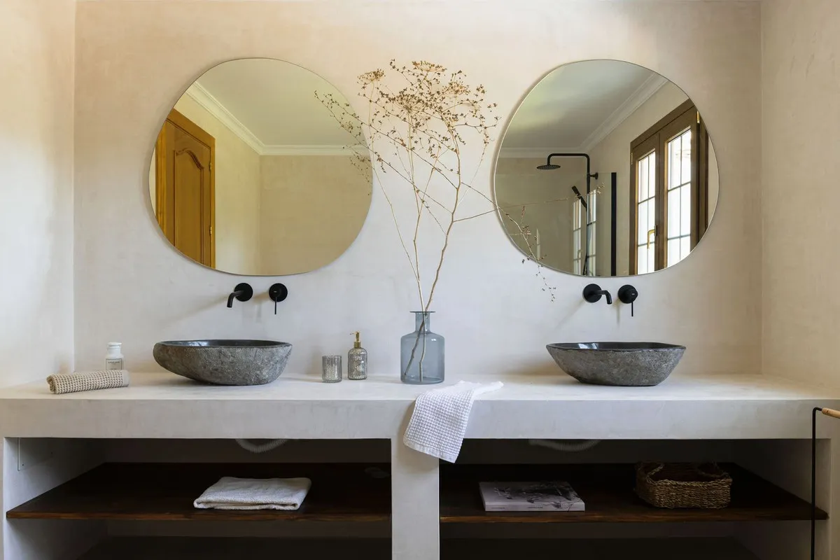 a75c6237-af14-4be4-9a89-ea12eb1fb9a1