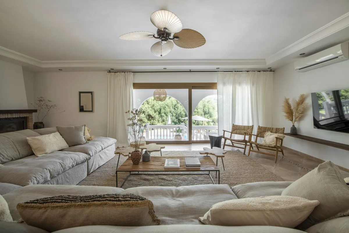 fd13b0b7-a0bf-4593-9192-8fc2eb49c405