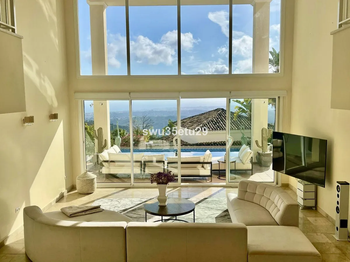 50e53e00-383a-443d-93b9-9277c6aa8c26