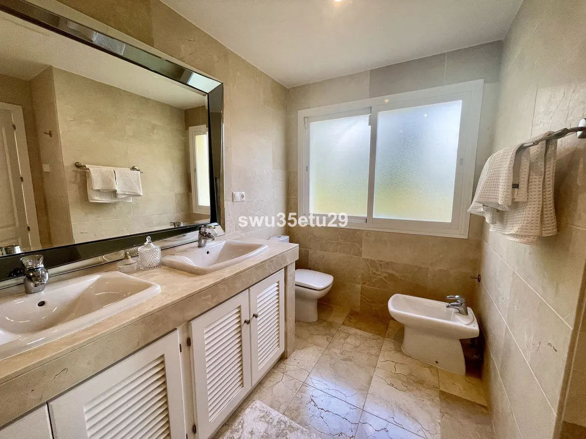 9b9189bf-77d2-4570-8959-6e74e8df9912