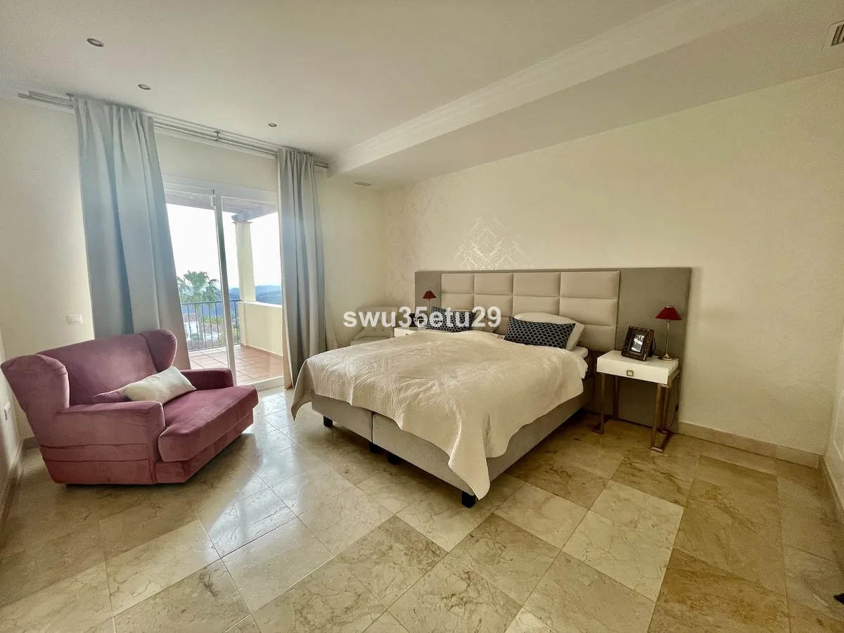 bcbbf09f-477f-4338-b721-27aec321d0f7