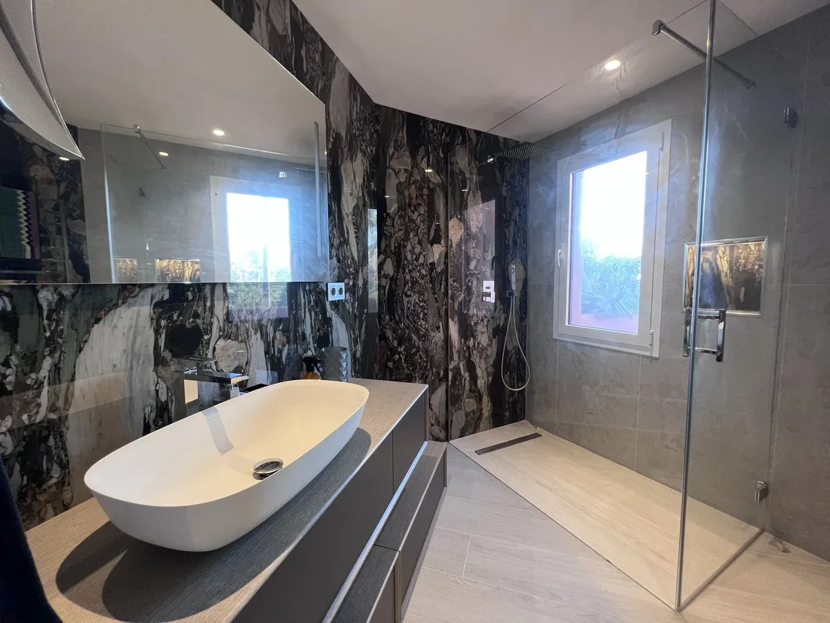 323680e0-6bc9-4075-b724-4df4721c7a5c