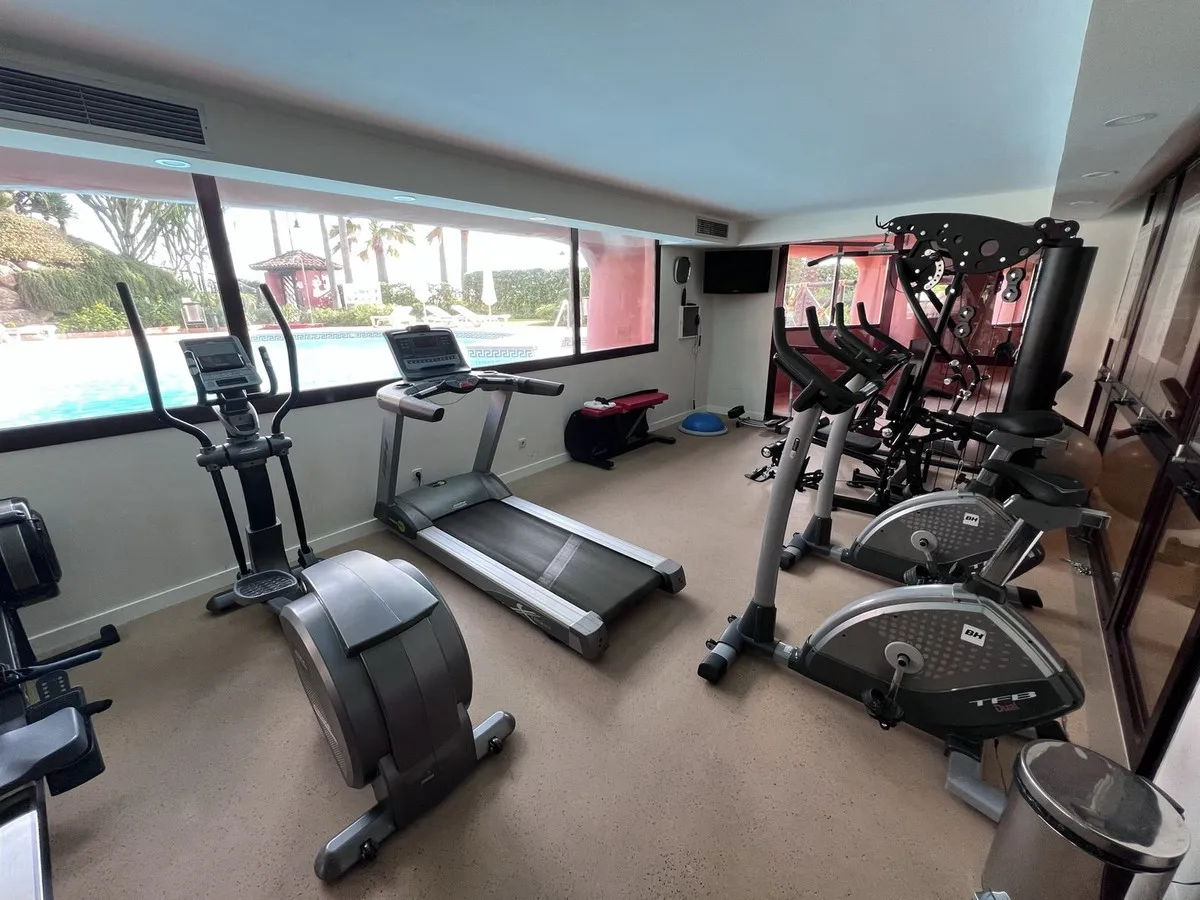 402d7dce-78ff-4030-8680-1a25b7414ec6