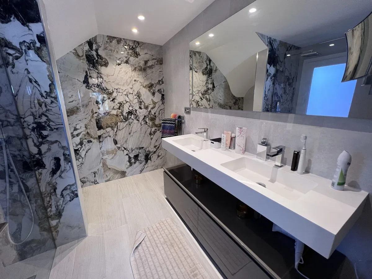 524a02af-b5f0-426f-b56c-16d038592d8c