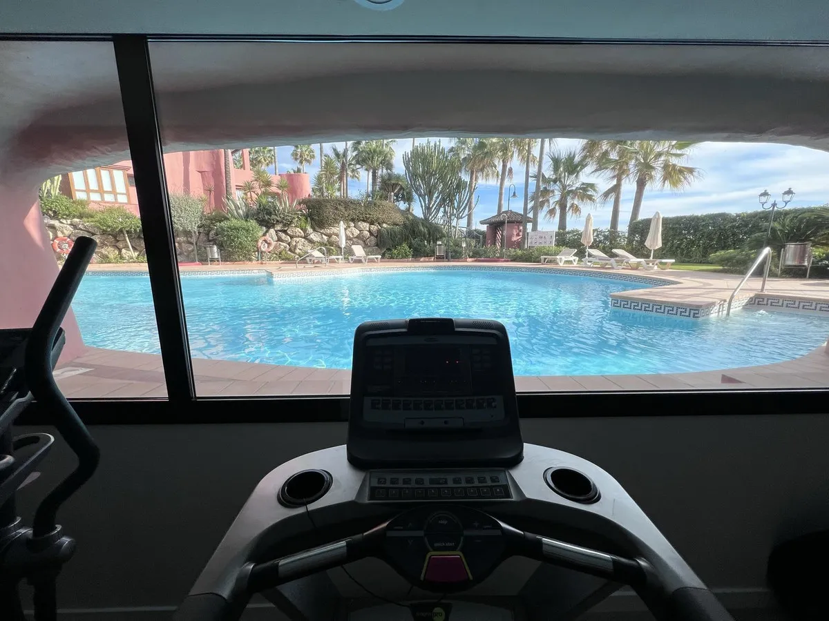 c956c878-6424-4f06-82bb-1985b3520e65