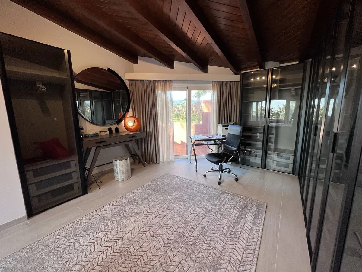 cee9e668-e544-4130-8e67-9d338fc4472f