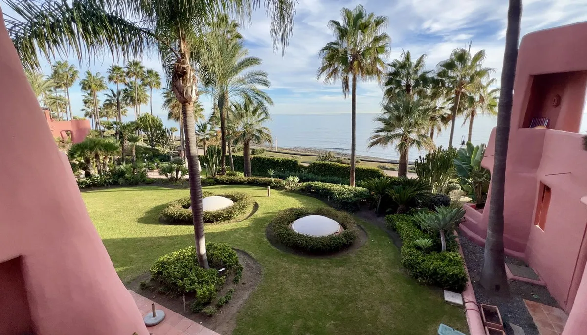 e3127eb8-c378-4756-b54c-6ccf8fec2b4d