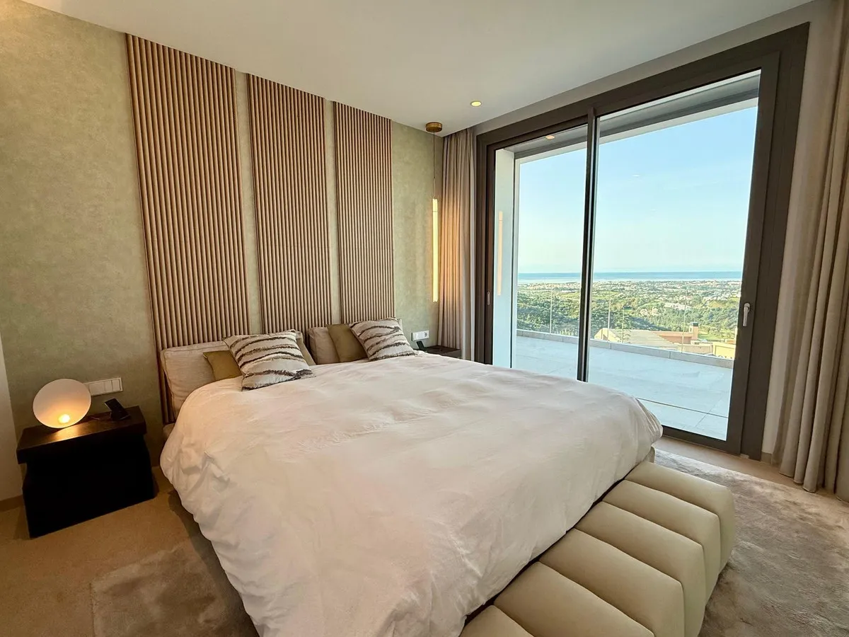 3a178d54-45e3-465b-ad10-fc042f379f5d