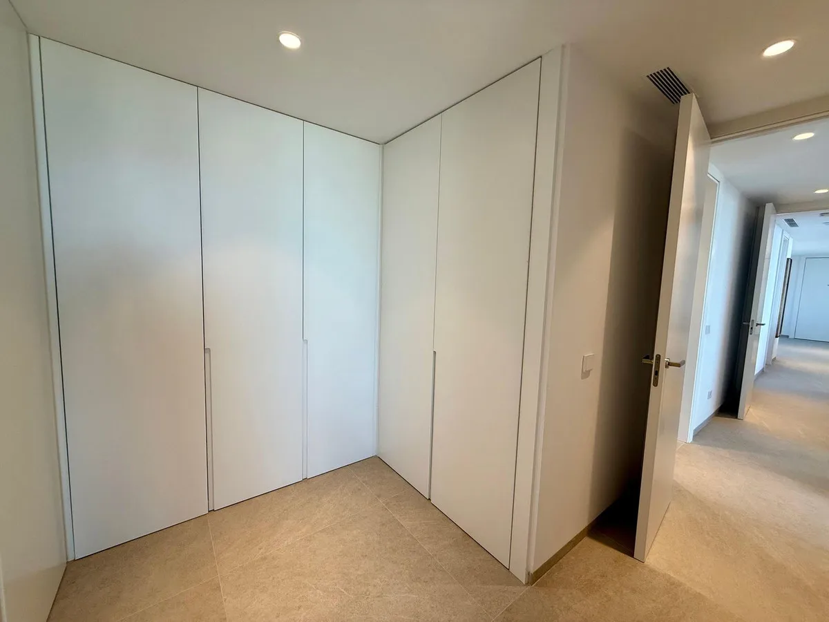 4eb11f5a-df5c-40b7-98b3-9d6b61c67094