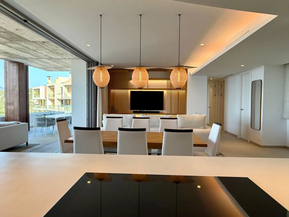 e1dce008-67a4-4455-a24b-917e08fef4f8