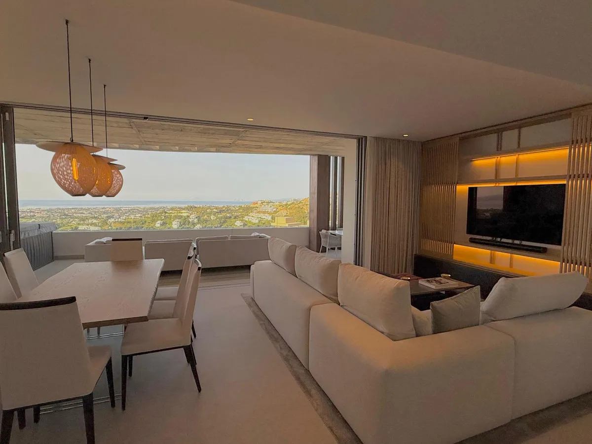 fd7c059a-333c-45eb-aa06-f511748371bb