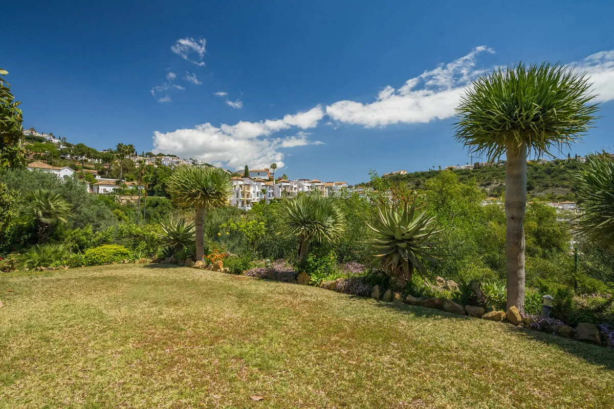 9f379efb-50cc-42ea-ab3b-0468908b654c