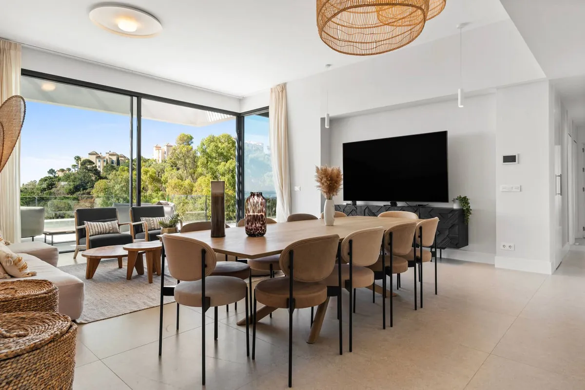 64d09bac-23f9-404a-b4f1-c15a9865de56