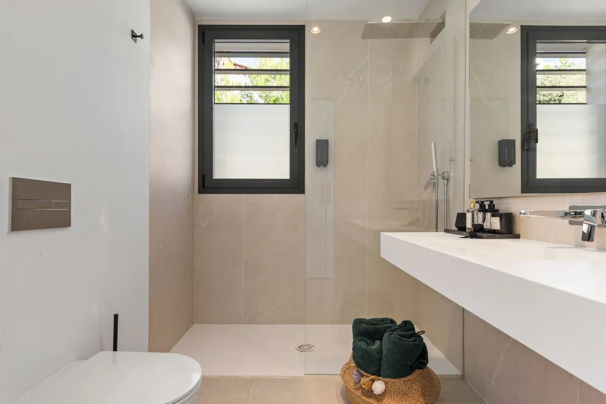 7e49e3a4-1087-4ffd-b2ed-eebb89ab5220