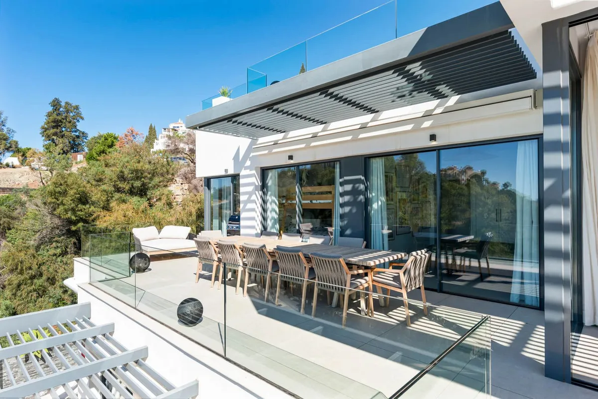 8a3dd0da-0a28-4aca-9995-d7e638e98be5