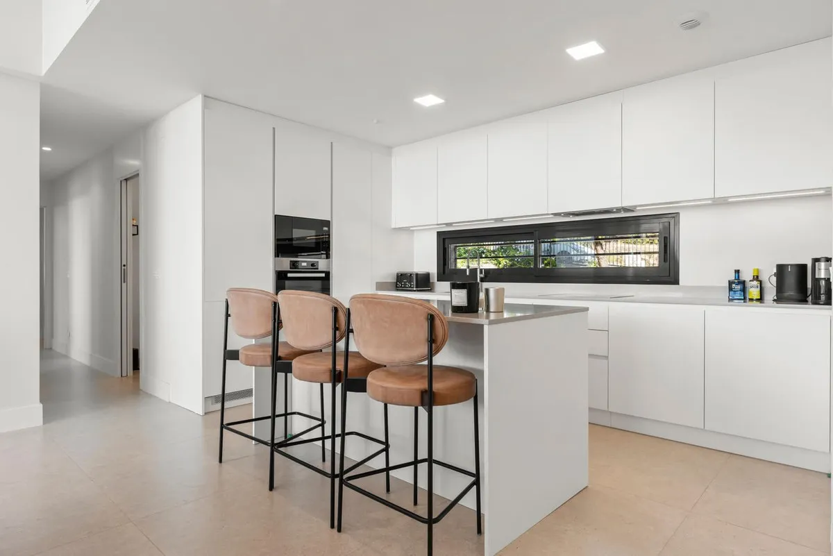 df34c780-658b-42d0-8534-7a8e2394ca79