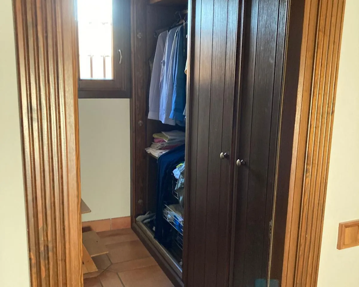 0180005a-aff1-4df0-8b77-b6d0d8228943