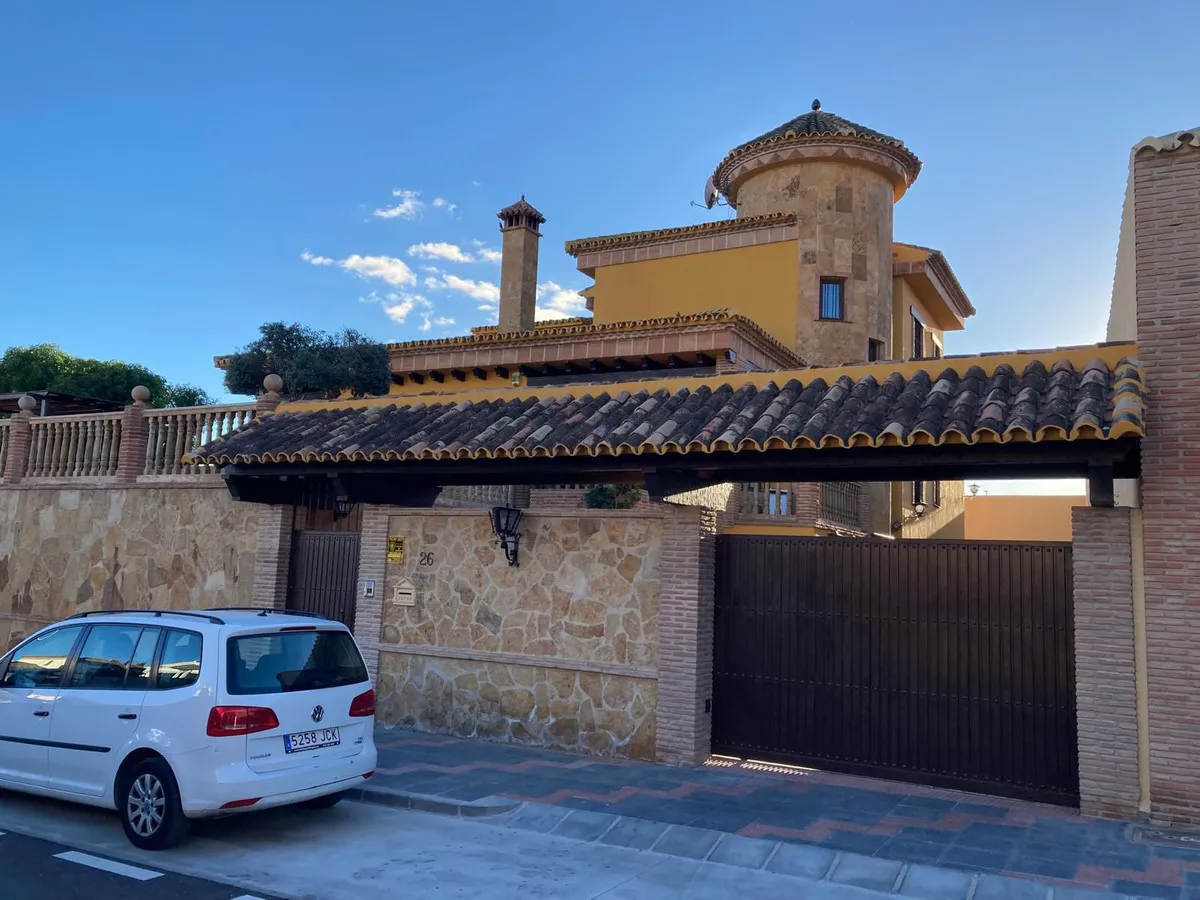 8cf2ba90-7b5e-470a-8a78-7cf3449f9bc2