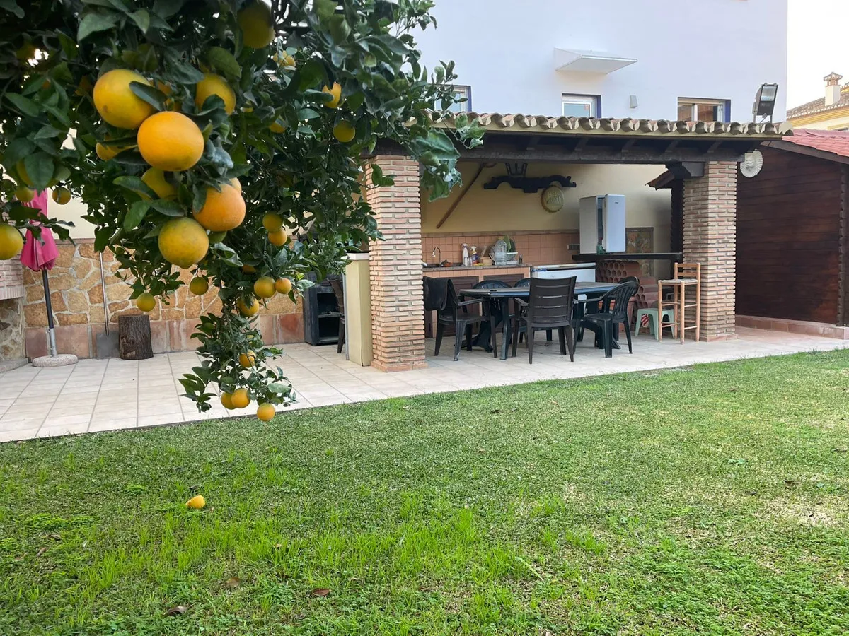 a2f70865-f2a3-4fbb-896c-e5be1e934b36