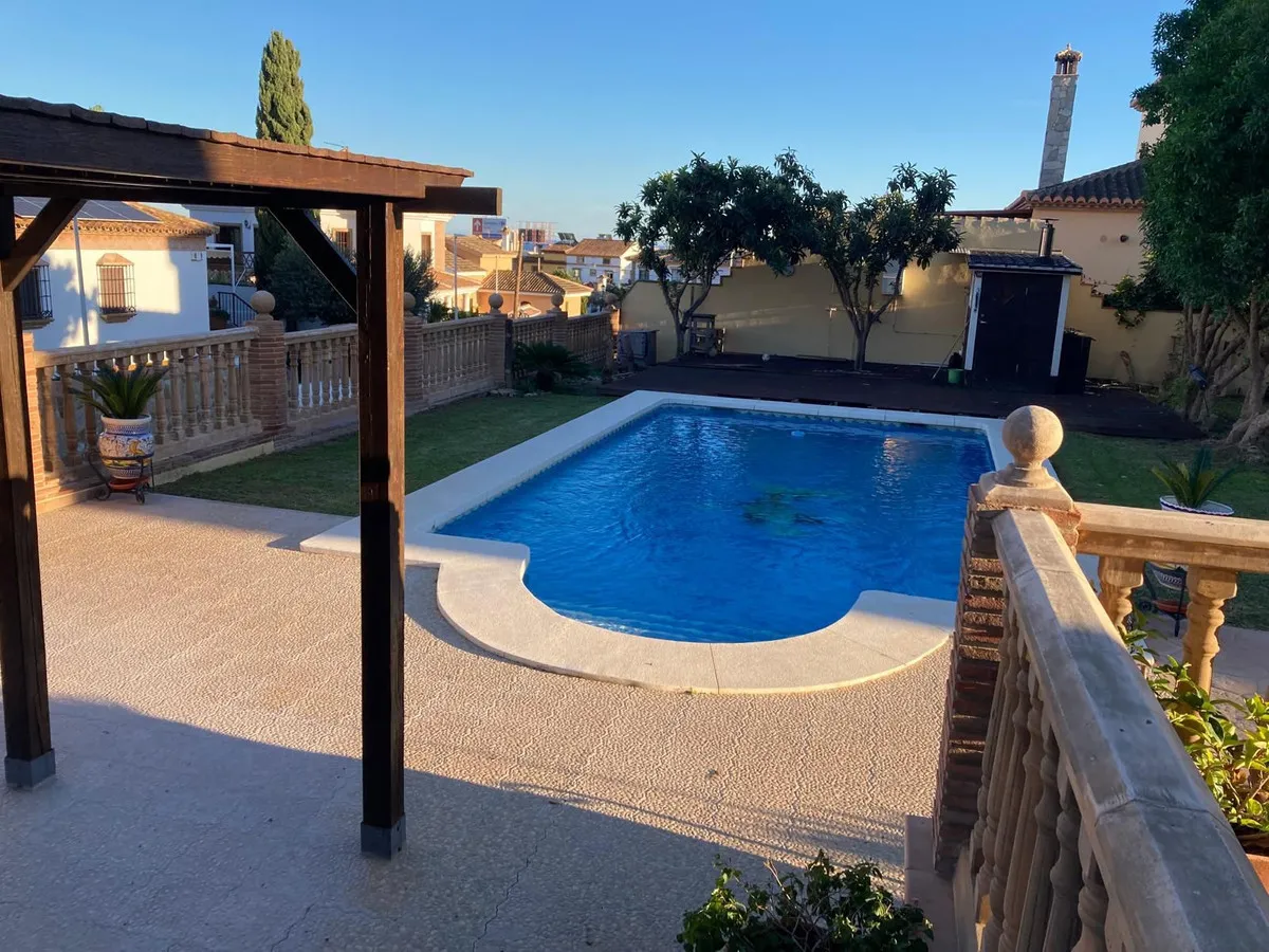 c24828e6-9fdf-48c4-9f01-fca891787947