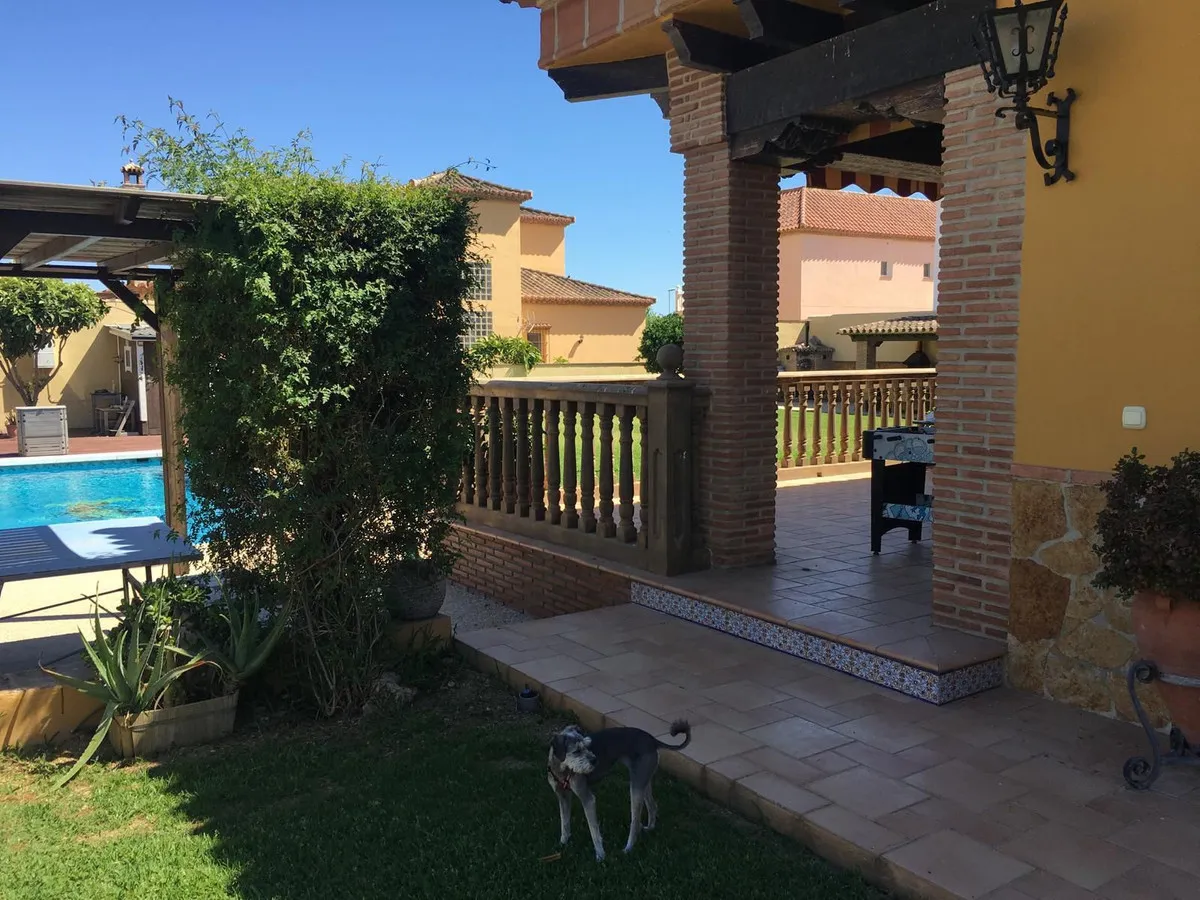 ee09e9a7-725f-4b92-8874-c96dd4c835b0