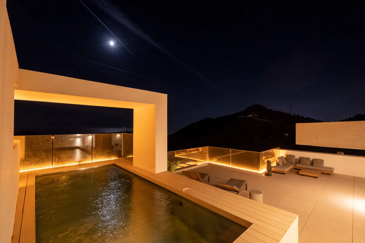 82672dd5-8559-4d51-8ea7-1db582f70f60