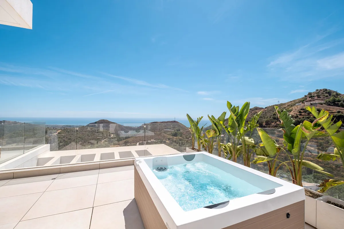 a2e8686c-5d7b-46f0-b4e8-2e650adf4461