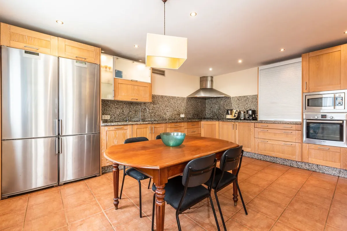 2e7c0565-66cb-472c-9377-81d793ad83a5