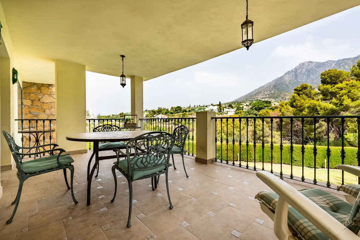 9b119688-b42c-4893-a1d5-a7e57709a837